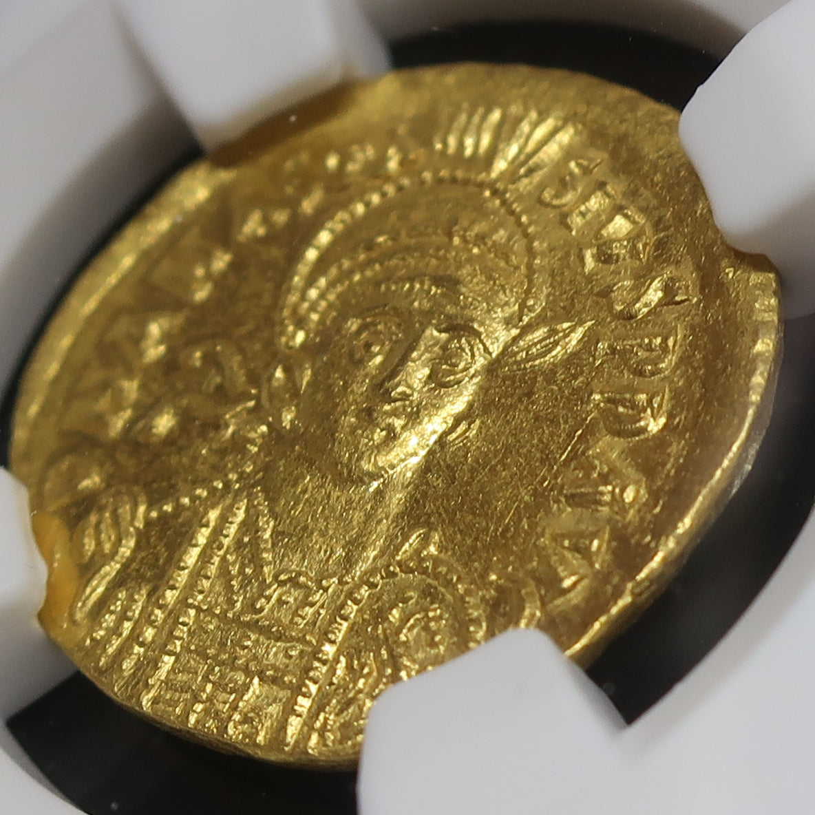 AD491-518 ビザンツ帝国 ソリダス金貨 アナスタシウス MS5/5-4/5 NGC