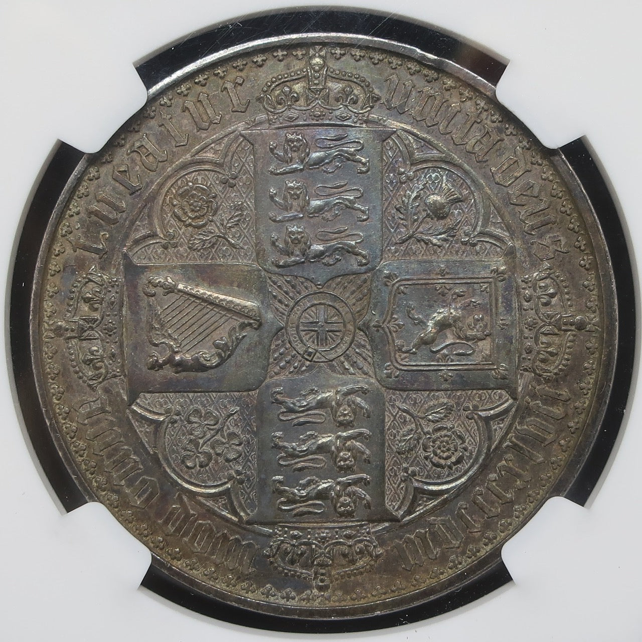 【銀貨の王様】 1847 ヴィクトリア ゴシッククラウン銀貨 プレーンエッジ ピュアシルバー PF61 NGC