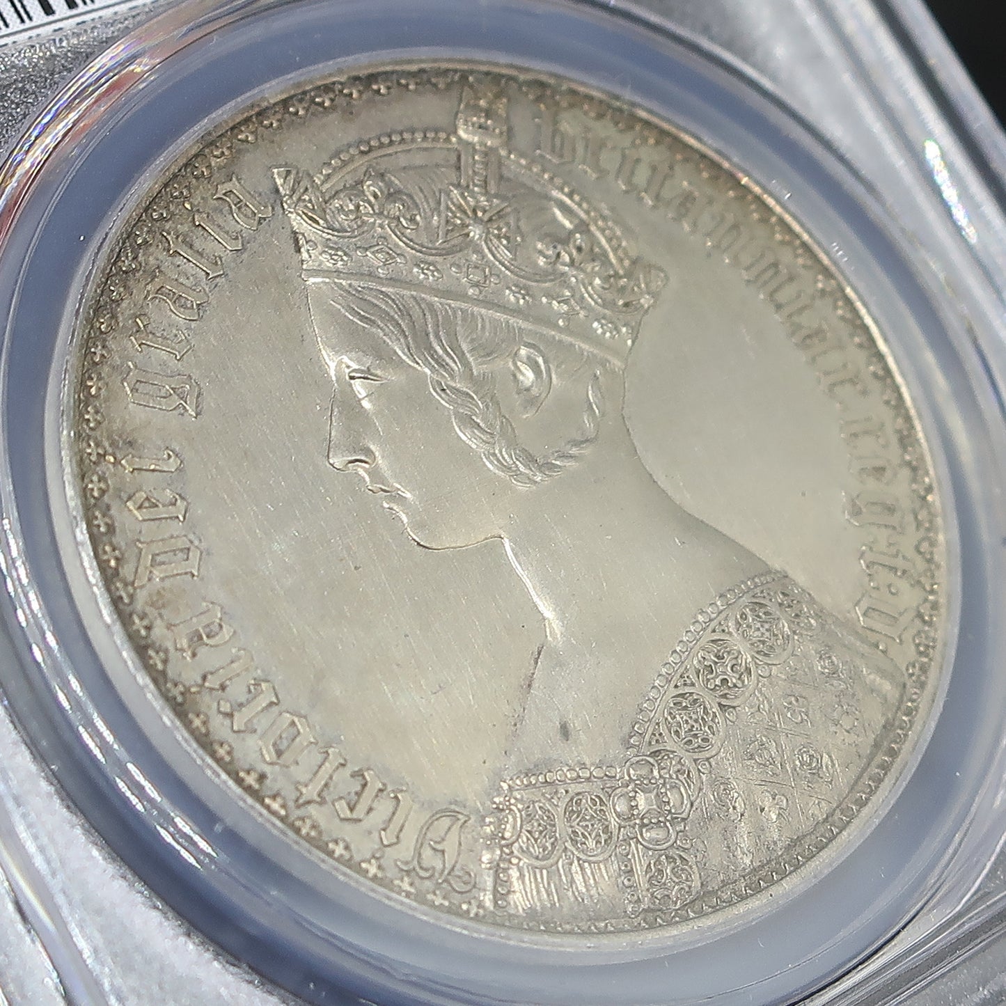 1847 イギリス ゴシッククラウン銀貨 ヴィクトリア女王 アンデシモ PR62 PCGS