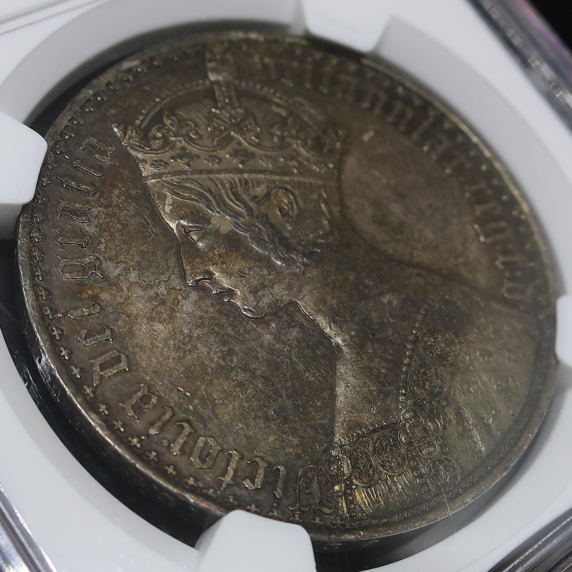 1847 イギリス ゴシッククラウン銀貨 | ヴィクトリア女王 アンデシモ