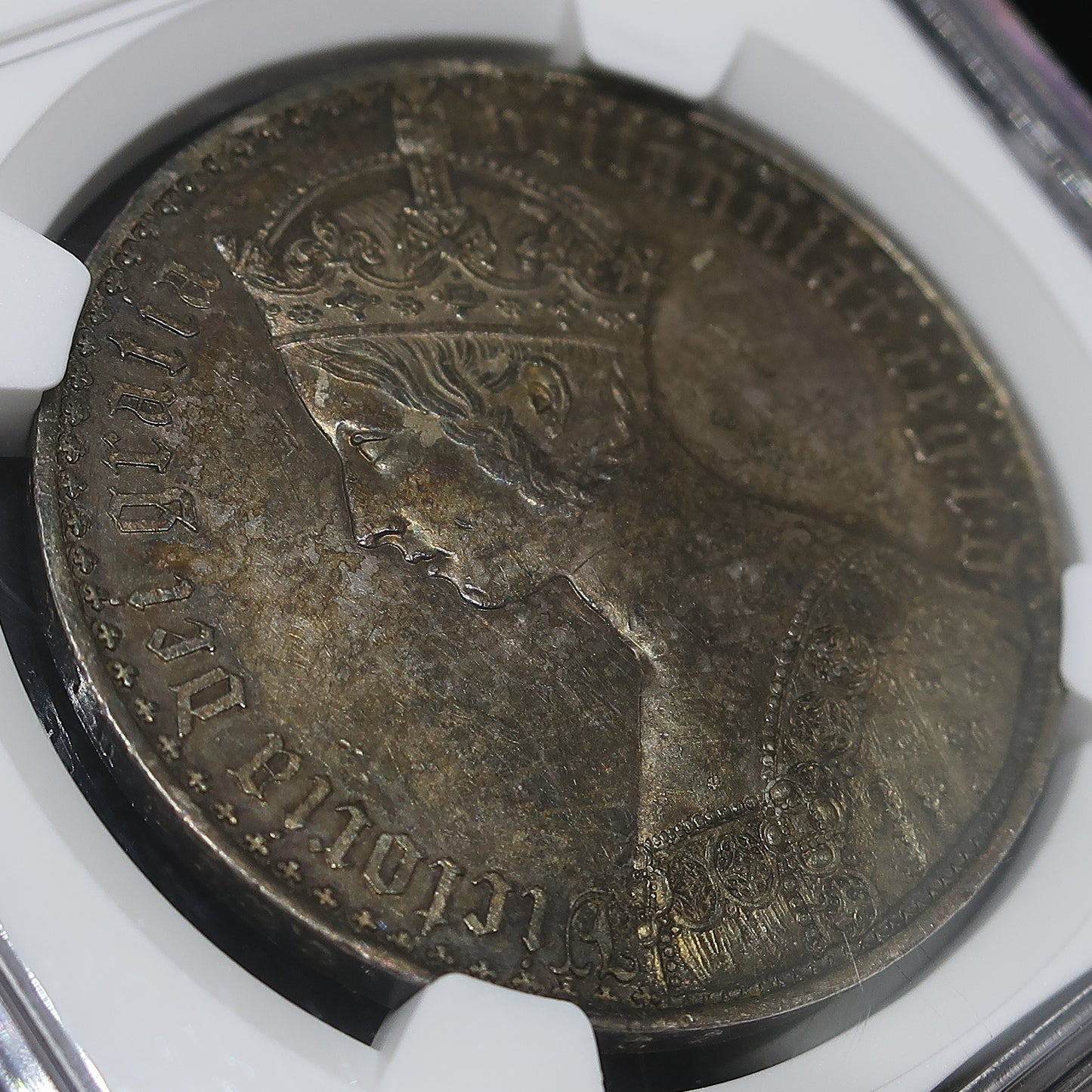 1847 イギリス ゴシッククラウン銀貨 ヴィクトリア女王 アンデシモ PF60 NGC鑑定済み