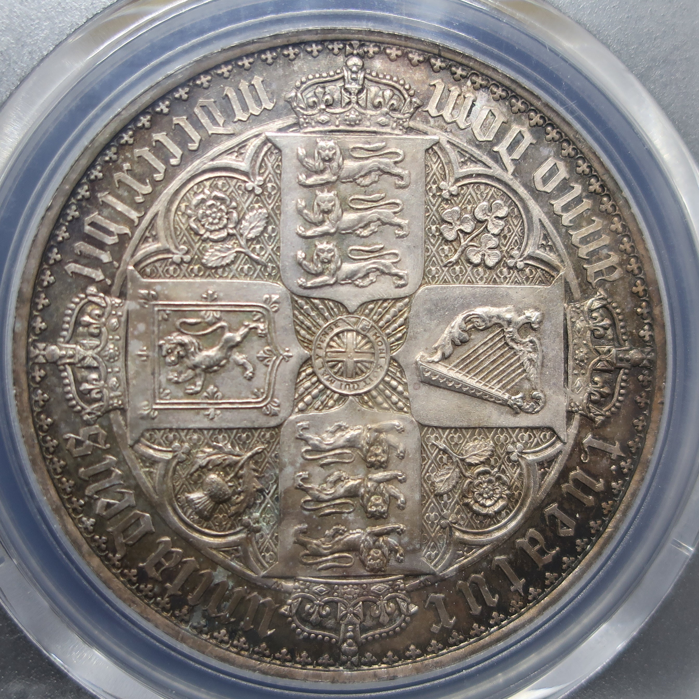 1847 イギリス ゴシッククラウン銀貨 ヴィクトリア女王 アンデシモ PR62 Cameo NGC – CoinBlessing(コインブレッシング)