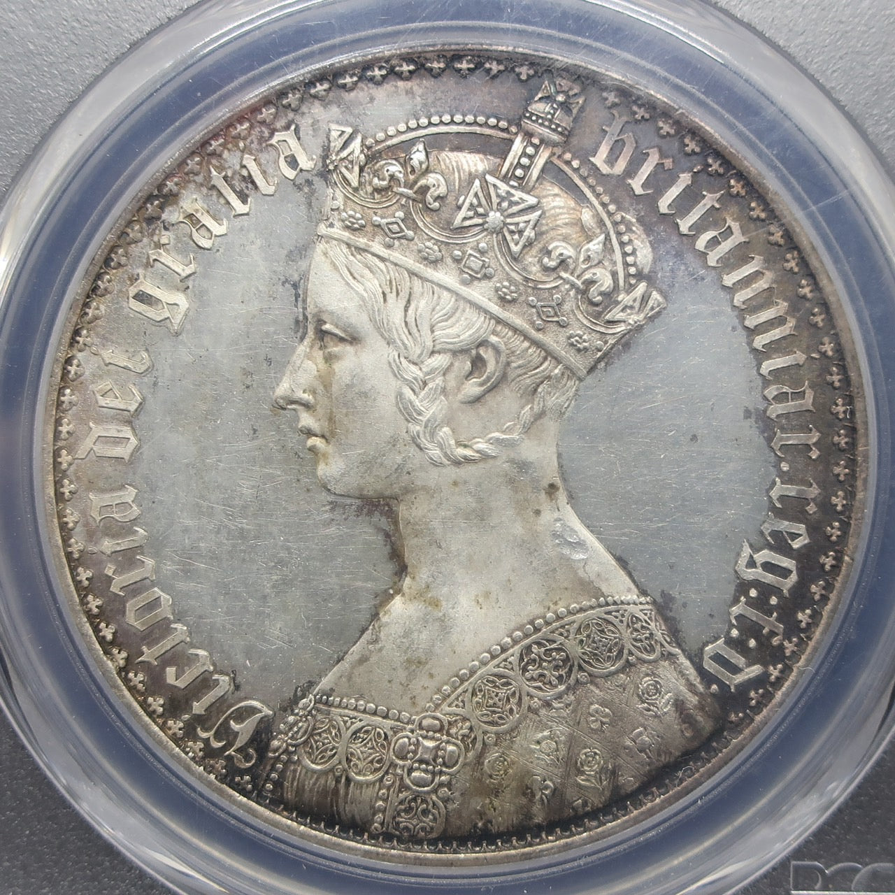 1847 イギリス ゴシッククラウン銀貨 ヴィクトリア女王 アンデシモ PR62 Cameo NGC - CoinBlessing(コインブレッシング)